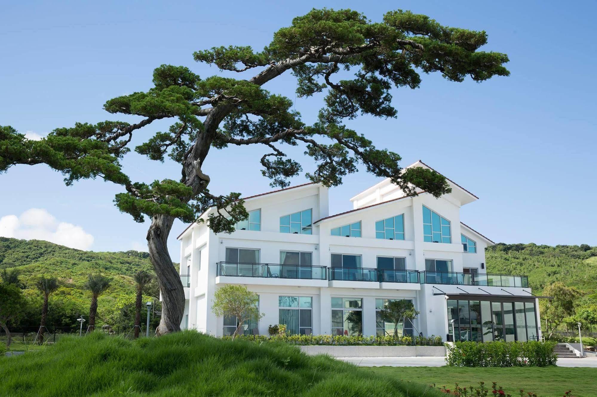 墾丁椰林 海灘文旅 Cape Eluanbi Exterior foto